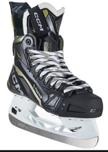 Load image into Gallery viewer, CCM TACKS AS 590 Ice Hockey Skates