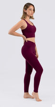 Load image into Gallery viewer, Intermezzo 5565 Garnet/Burgandy Skating Pants/Leggings