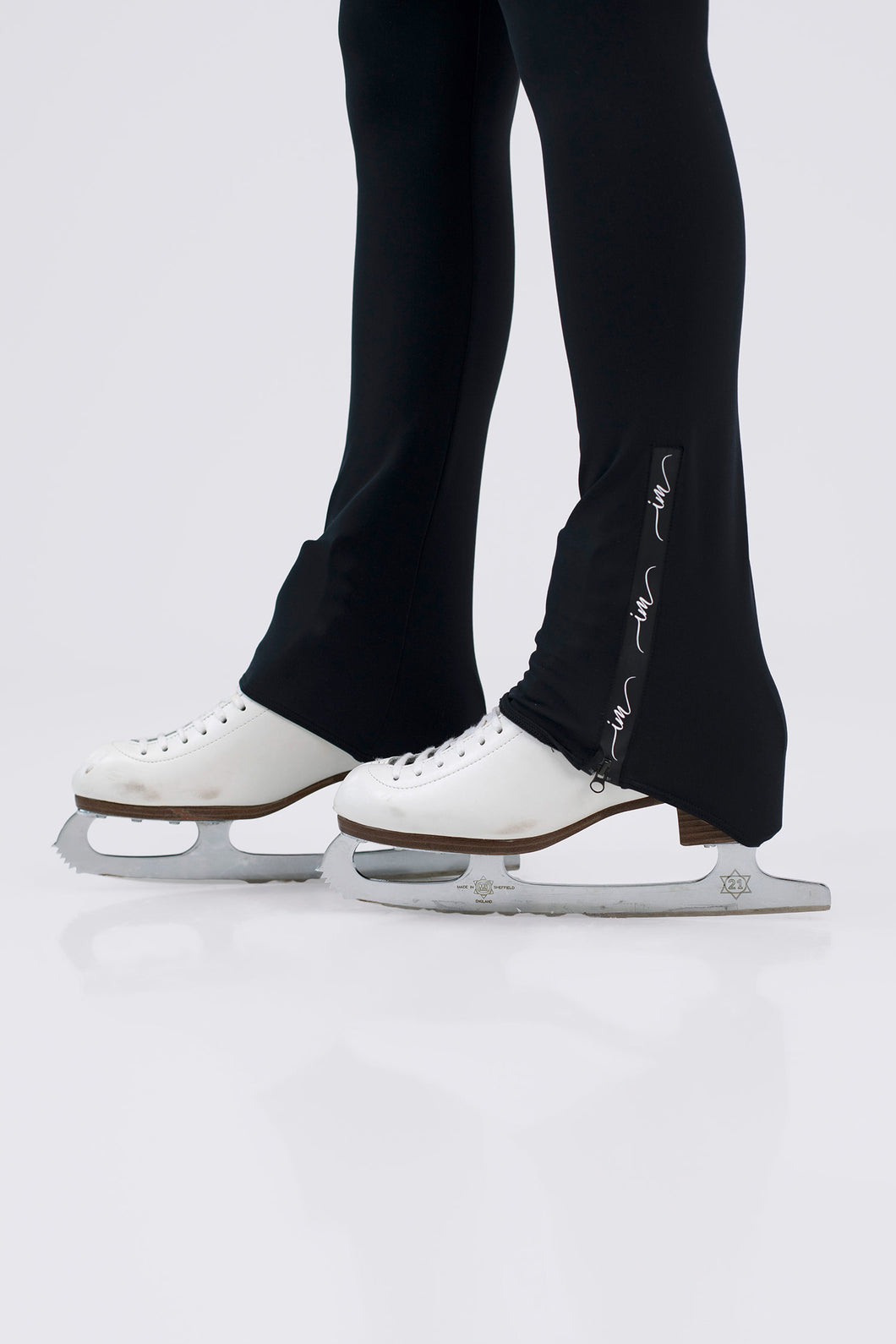 Intermezzo 5570 Black Legging with Zip Design