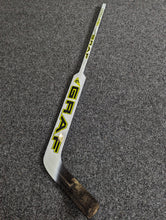Load image into Gallery viewer, Graf Ultra 750 Goalie Stick 24&#39;&#39;